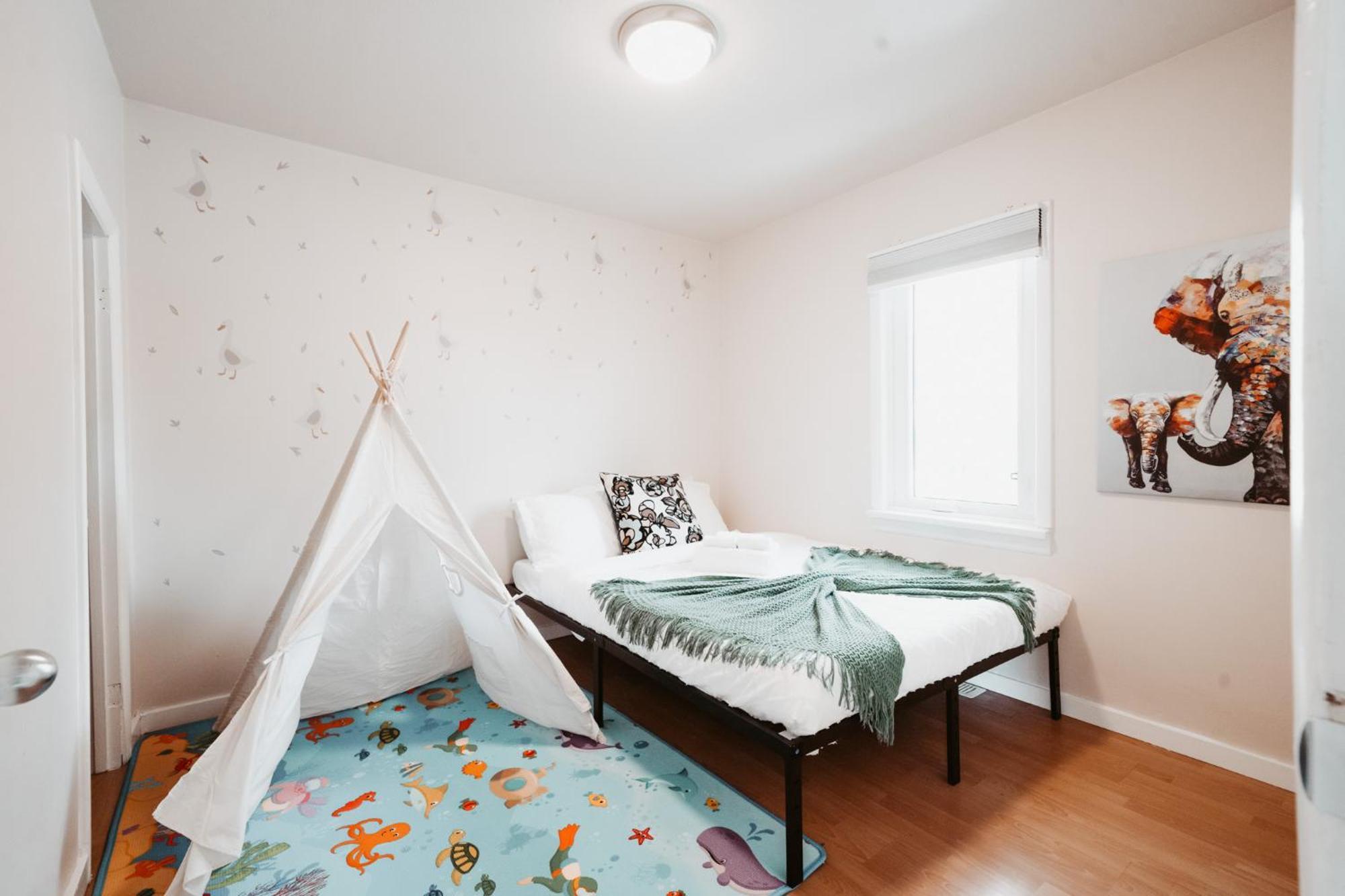 & Play - Family Friendly Holiday home